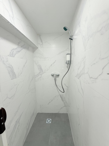 Bathroom 2, HOSTAL QUINTA SANTILLAN, Madrid