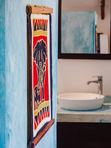 Bathroom 4, Sunshine Bay Zanzibar, Kaskazini 'A'