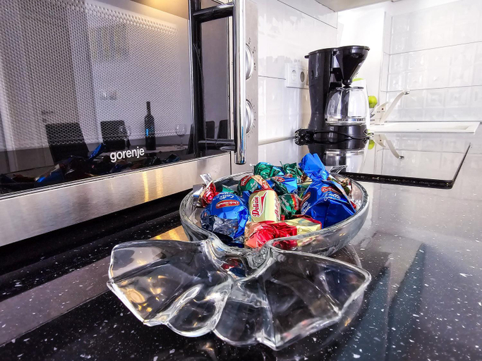 Food & Drinks, Stone House Varos Apartments, Split