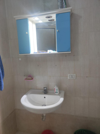 Bathroom 3, Appartamento accogliente a Durazzo, vicino al mare, Durrësit