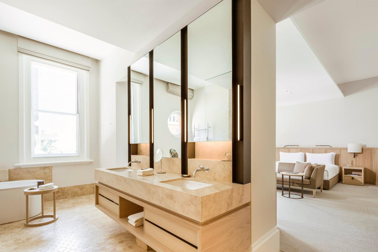 bathroom 4