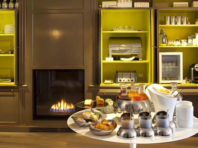 Food & Drinks 5, La Maison Favart, Paris