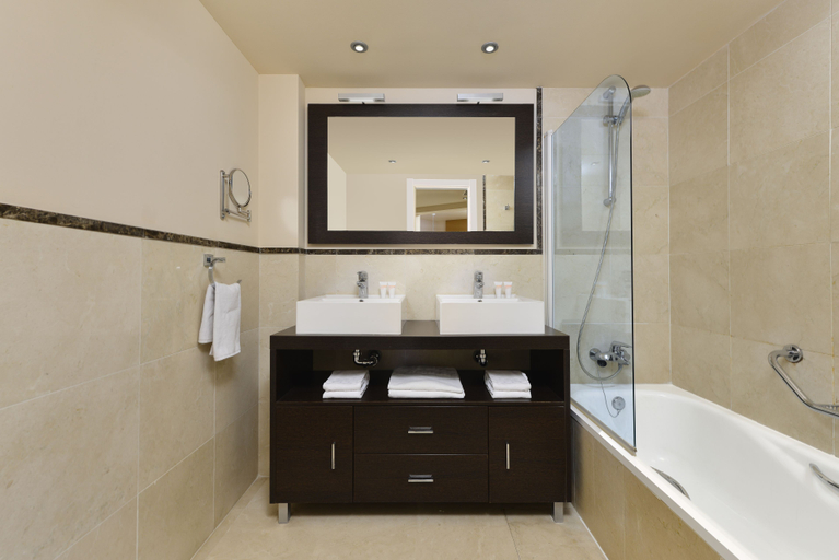 Bathroom, Olée Nerja Holiday Rentals, Málaga