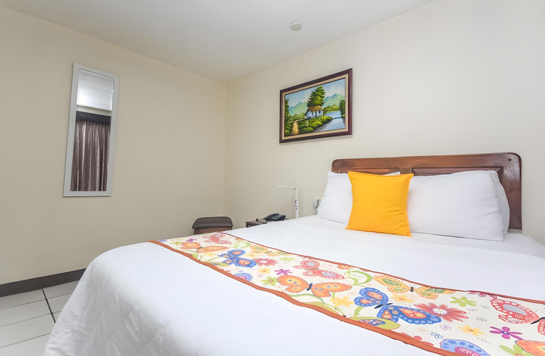 Bedroom 3, Berlor Airport Inn, Alajuela