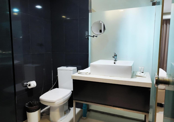 Bathroom, Chaba Inn Srinakarin, Prawet