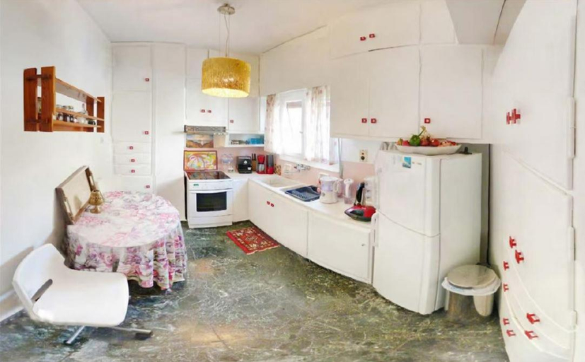 Others 5, Near Metro for Acropolis - Private room "Olympus", Attica