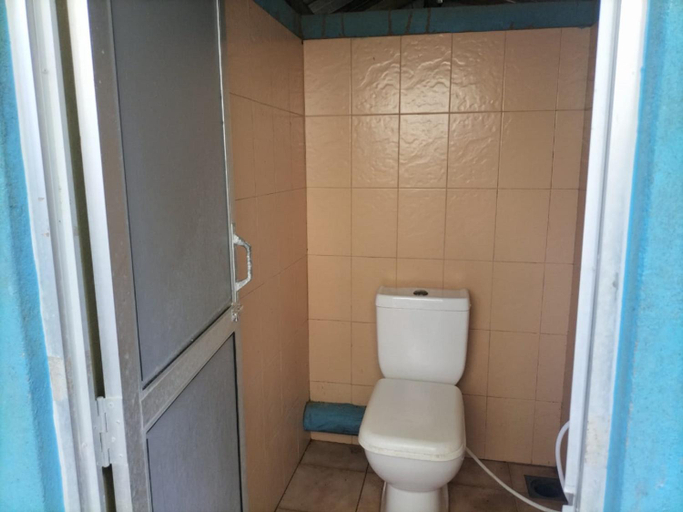 Bathroom 2, Yala Ying Yang Hostel & Camping, Thissamaharama