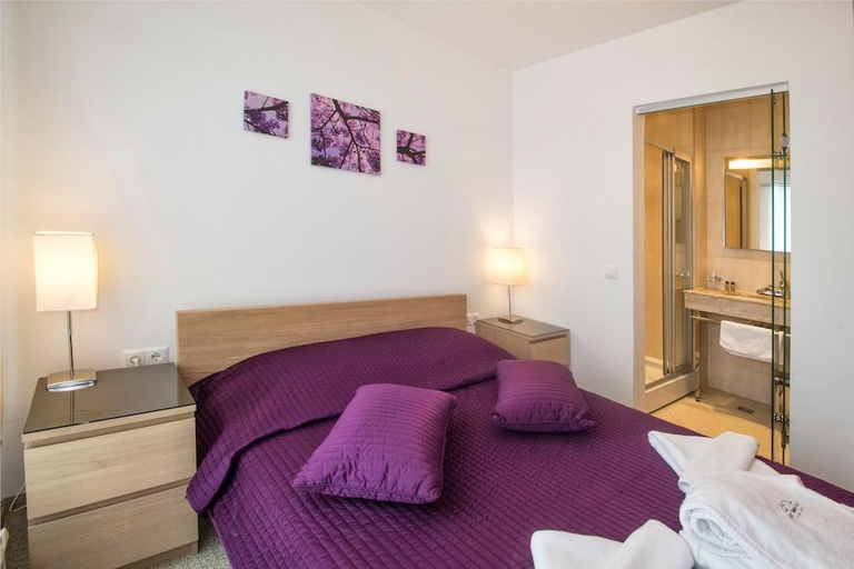 Bedroom 3, Saint George Palace Aparthotel, Bansko