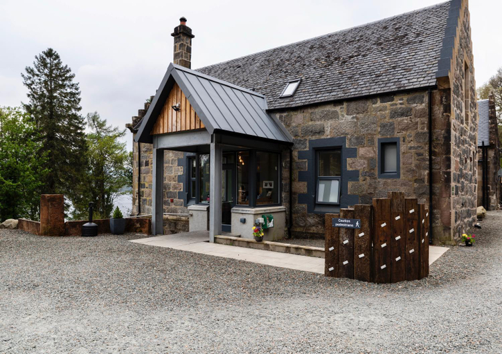 Exterior & Views 2, Ben Cruachan inn, Argyll and Bute