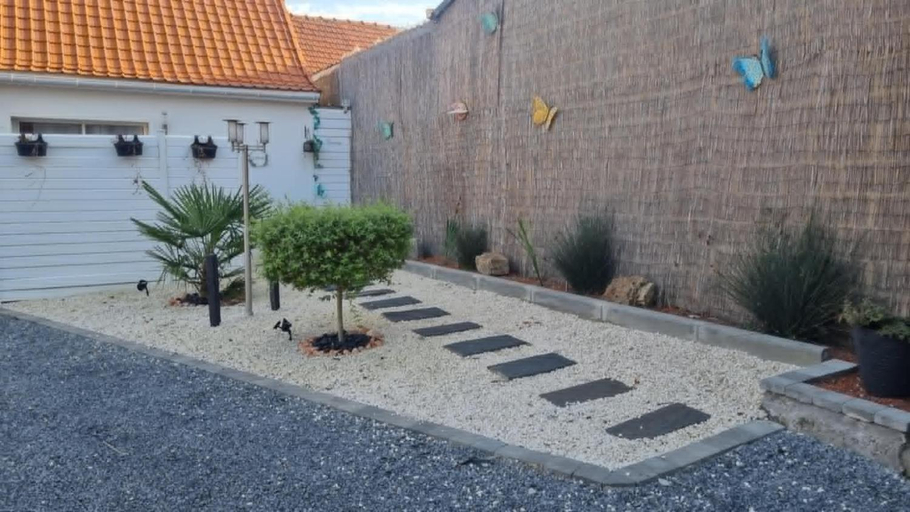 Others 5, Studio avec jacuzzi , terrasse amenagee et wifi a Westrehem, Pas-de-Calais