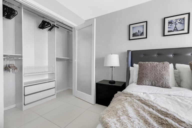Bedroom 1, Ocean Breeze and Emerald Water, Miami-Dade