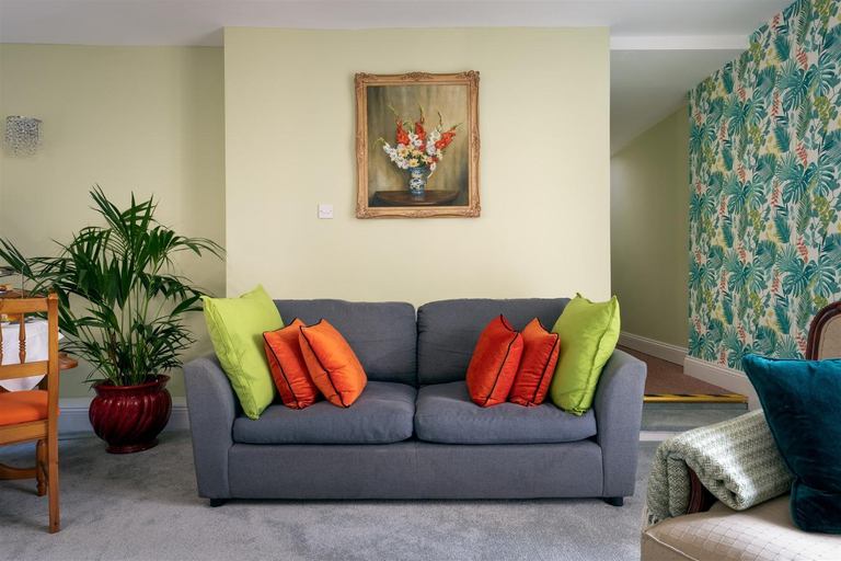 Others 4, Palm Grove Apartments, Torbay
