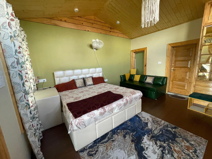 4, Vacay Datcha 1 double room, Udhampur