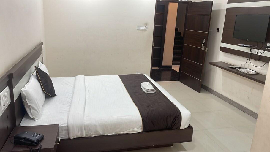 Bedroom 2, HOTEL SINKA GRAND, Visakhapatnam
