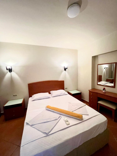 Bedroom 4, Porto Sokhna Pyramids Resort for family, 'Ataqah