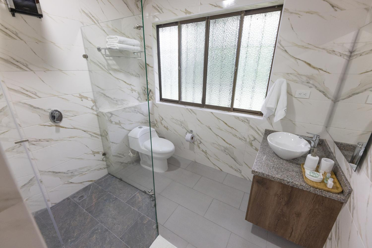 Bathroom 4, DORAL HOUSE VILLAVICENCIO, Restrepo