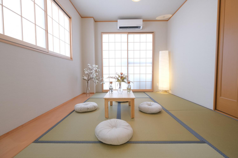 Others 4, Six7 APT三ノ輪, Taitō