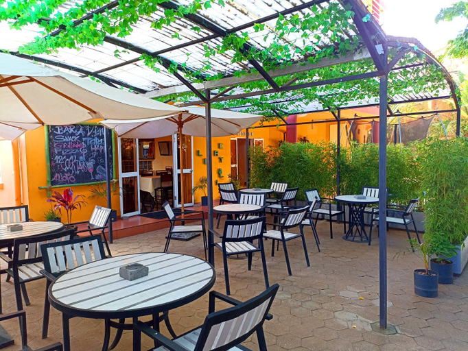 Food & Drinks 5, HOTEL LES 12 COLLINES, Analamanga