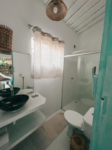 Bathroom 3, Encanto Caraiva, Porto Seguro