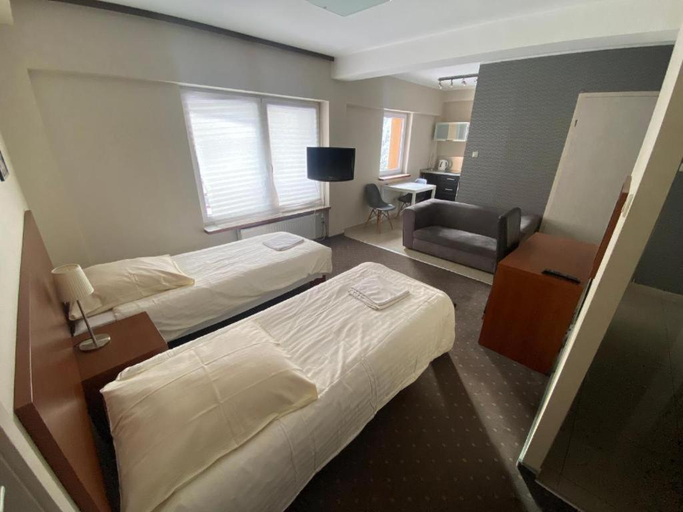 Others 2, Apartamenty Centrum Konopnicka z parkingiem, Stargard