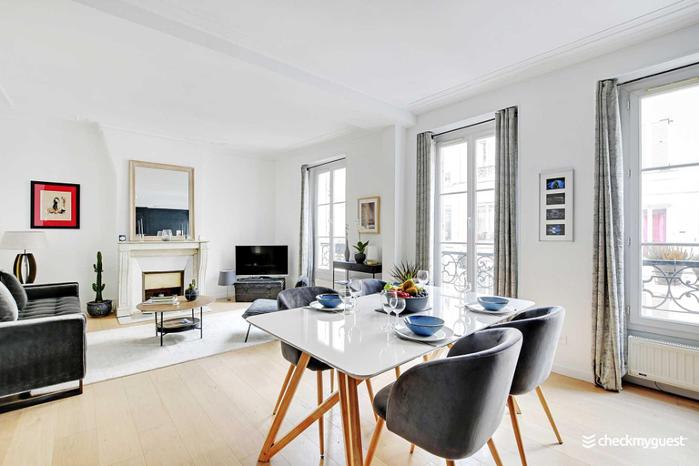 Others 4, Elegant apartment - 1BR/4P - Les Batignolles, Paris
