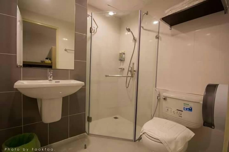 Bathroom 3, Season Namkorn Resort, Muang Chiang Rai
