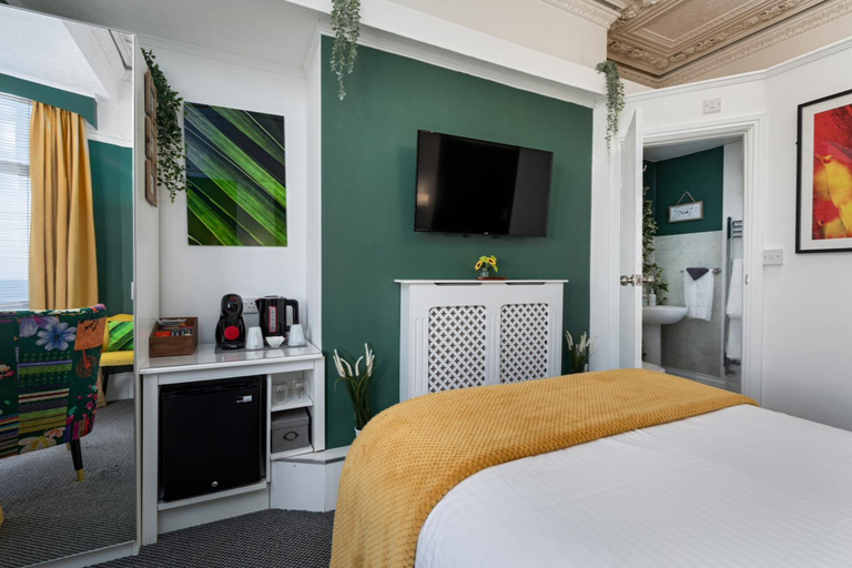 Bedroom 2, Glenholme Guest House - Room Only, North Yorkshire