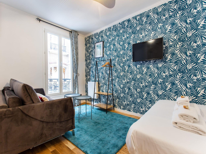 Bedroom 2, Cosy Studio near Bastille place, Paris
