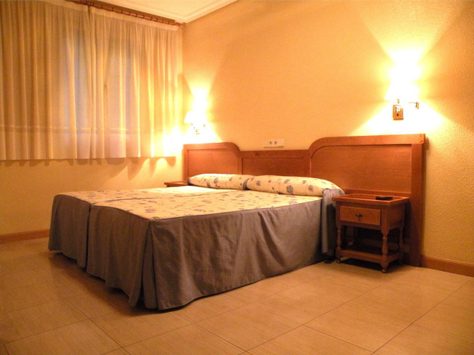 Others 3, Hostal Benamar, Madrid