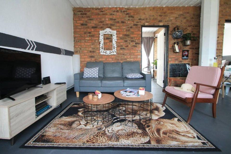 2, Retro-vintage New Yorker Apartment in Centurion, City of Tshwane