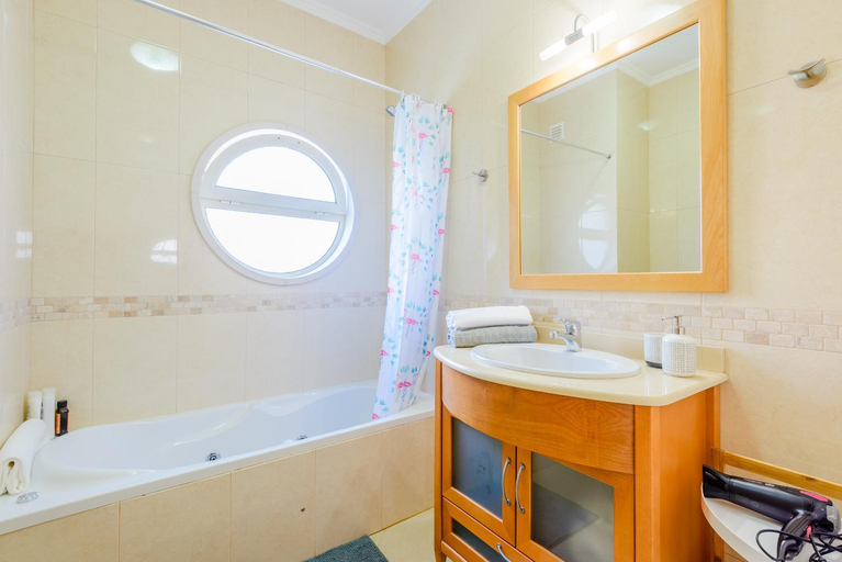 Bathroom 4, BnB Homes Apartment with huge Ocean view Terrace, Albufeira