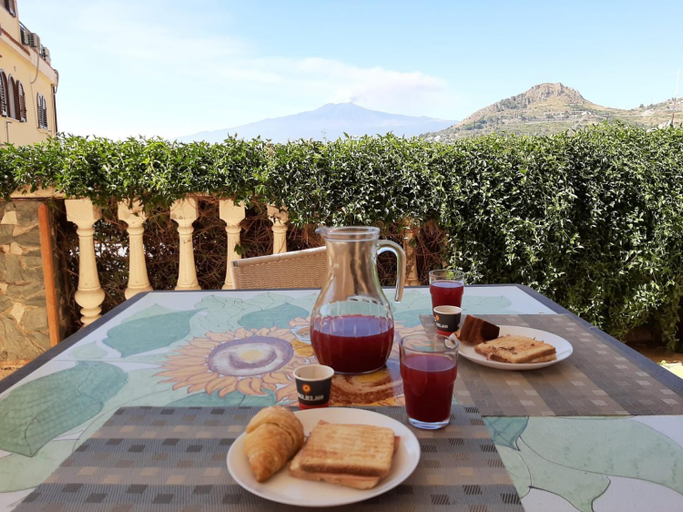 Food & Drinks 4, Le nuove porte di Taormina, Messina