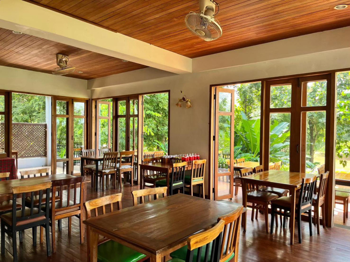 Food & Drinks 5, Riverhouse Resort, Mae Sariang