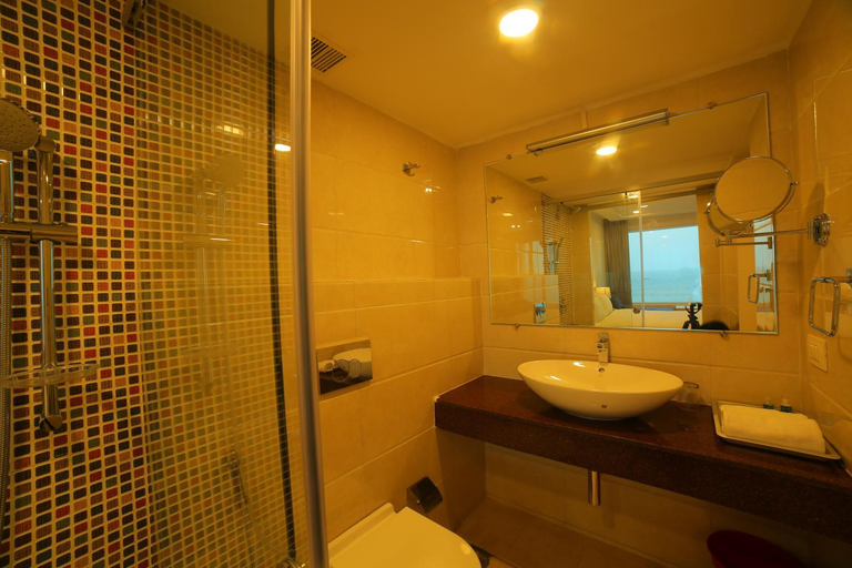 Bathroom 3, Bay View Hotel Vizag, Visakhapatnam