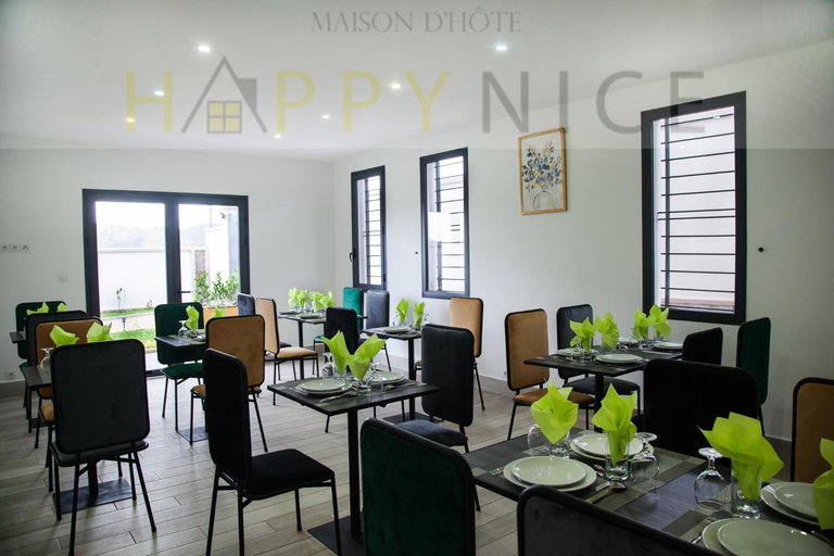 Food & Drinks, Maison d'hote bypass, Analamanga