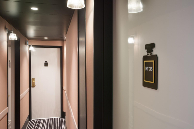 Public Area 2, Hotel Pastel Paris, Paris