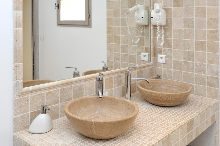 Bathroom 3, Domaine Finili, Corse-du-Sud