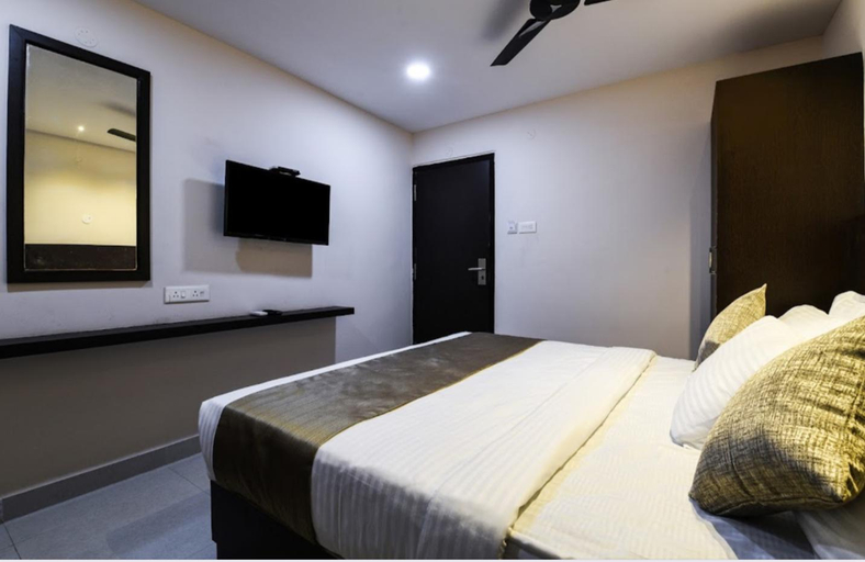 Bedroom 2, AkSHARAINNOTEL, Visakhapatnam