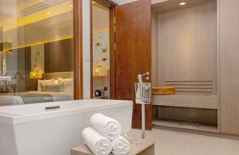 Bathroom 5, Neelkath Sarovar Premier, Lusaka