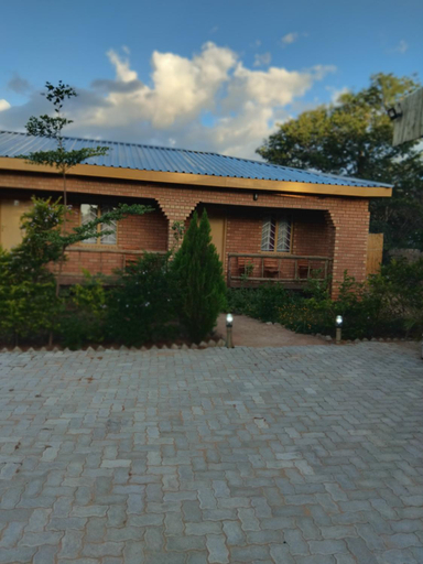 Others 5, Sunshinevibe guest house, Chobe