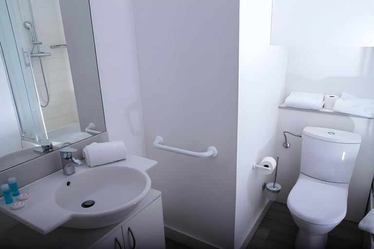Bathroom 4, City Residence Access Strasbourg, Bas-Rhin