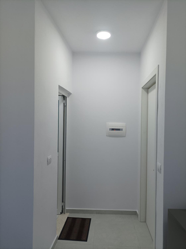 Others 5, Alket Rooms for rent, Sarandës