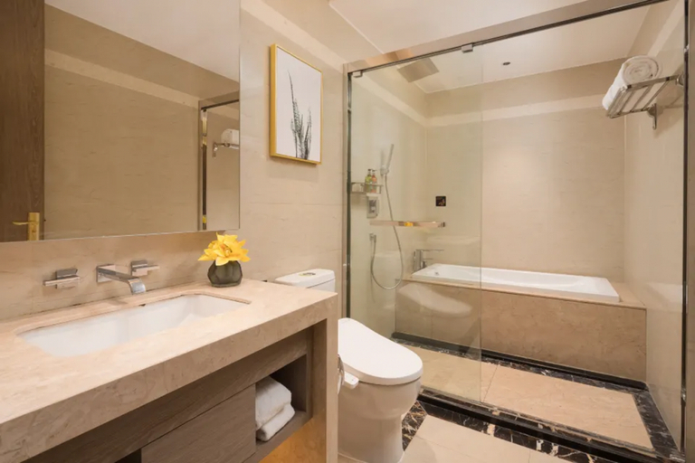 Bathroom, Echarm Plus Hotel Yinting Road Hongqiao Korea Street, Shanghai
