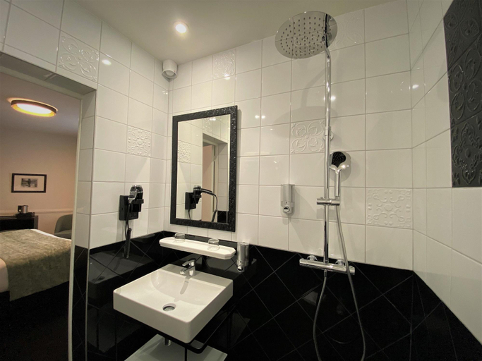 Bathroom 3, Hotel Eber Paris, Paris