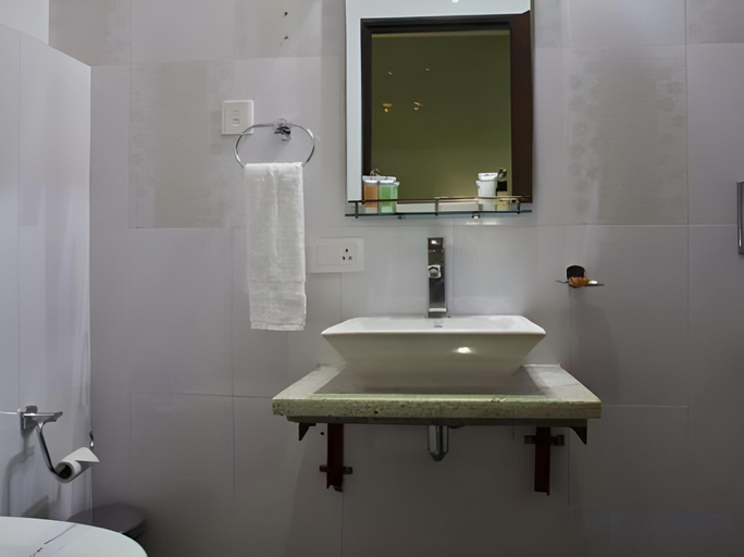 Bathroom 4, Rega Candolim, North Goa