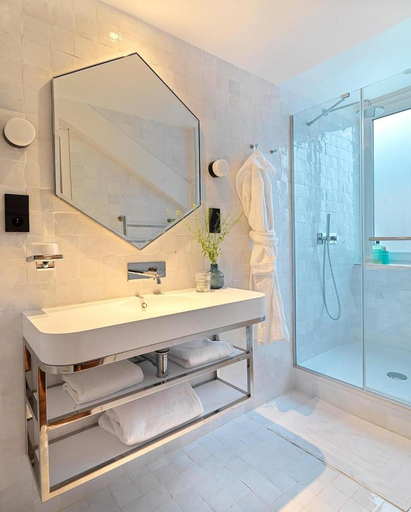Bathroom 3, Hotel Meridional, Paris