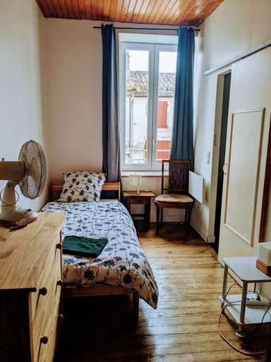 Bedroom 2, Gite L'Ancienne Charcuterie, Lot-et-Garonne