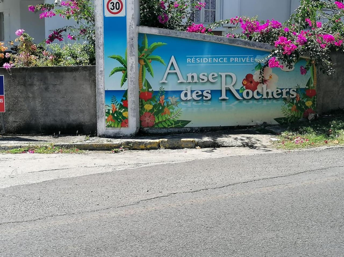 Others 3, Douceur Kreol, Saint-François