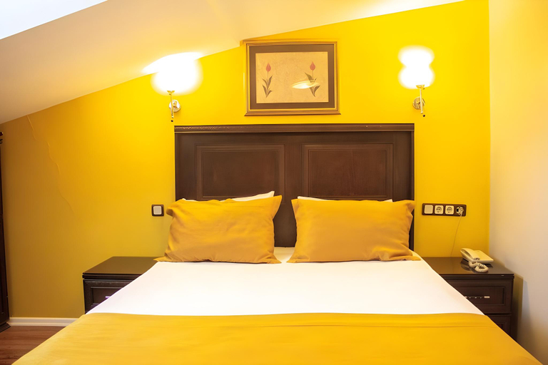 Bedroom 2, Tulip House, Fatih