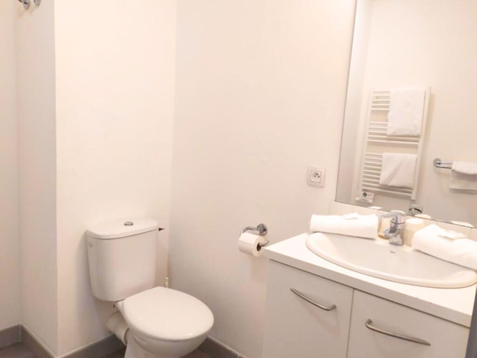 Bathroom 4, Lagrange Apart'HOTEL L'Escale Marine, Charente-Maritime